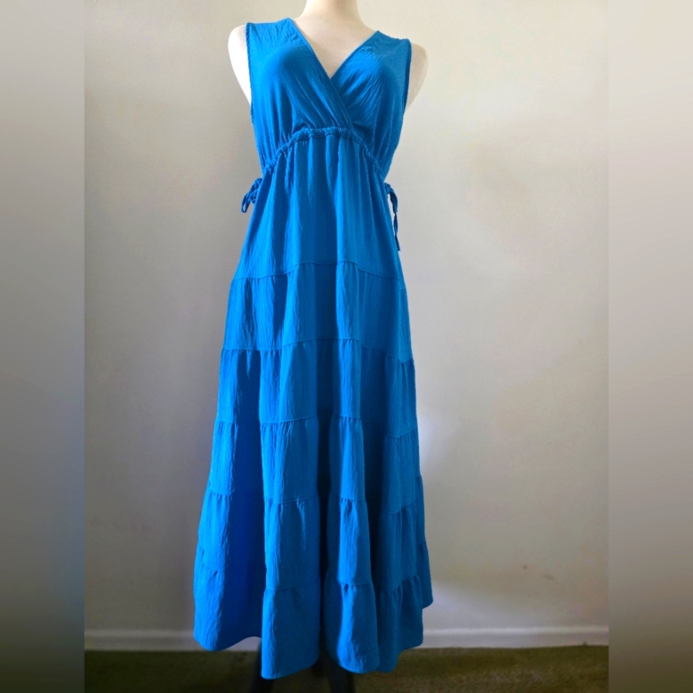 Elegant Blue Sleeveless Maxi Dress By Max Studio